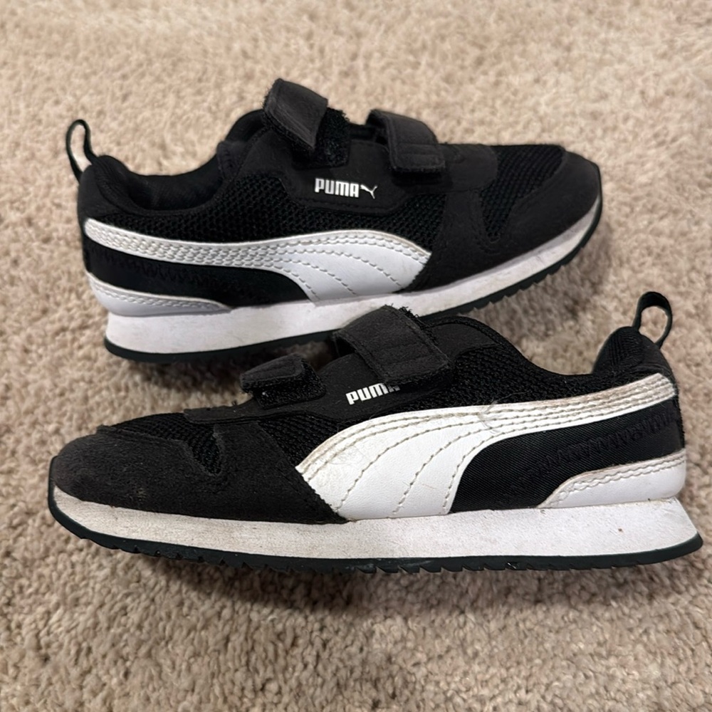 Puma Toddler Hook and Loop Sneakers